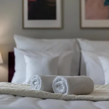 Sofia By The Railway Station 3*