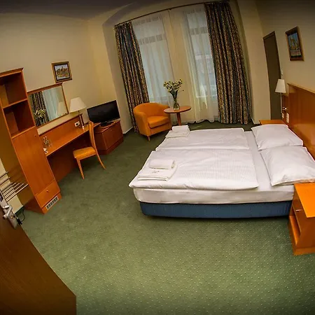 Sofia By The Railway Station Szálloda 3*