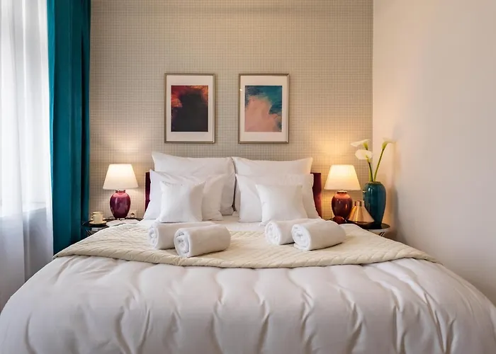 Sofia By The Railway Station Hotel