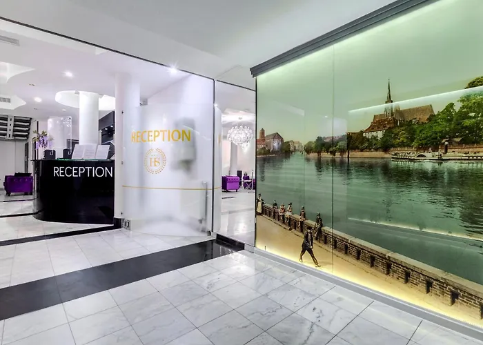 Sofia By The Railway Station Hotel Breslau