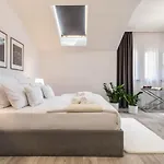 Sofia By The Railway Station 3* Breslavia