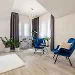 Sofia By The Railway Station Hotel 3*