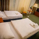 Sofia By The Railway Station 3* Breslavia