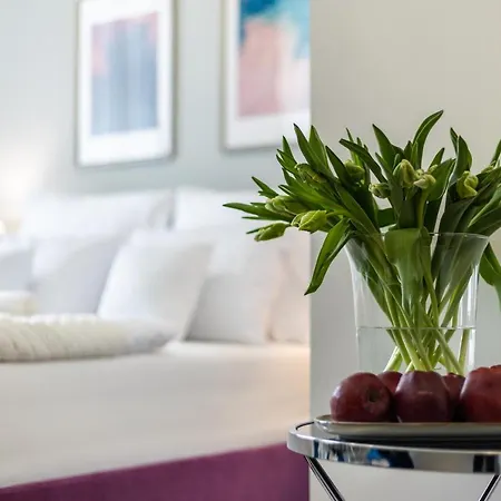 מלון Sofia By The Railway Station