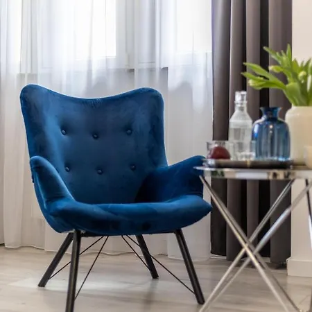 Sofia By The Railway Station 酒店