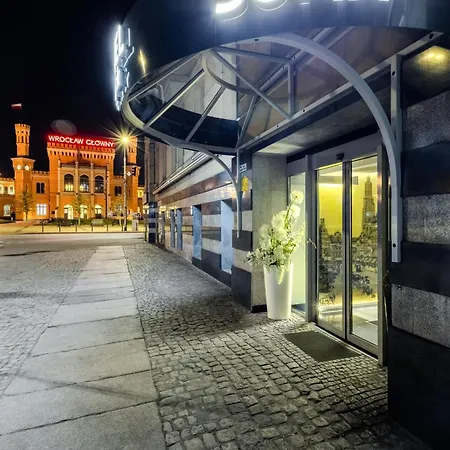 Hotel Sofia By The Railway Station Breslavia