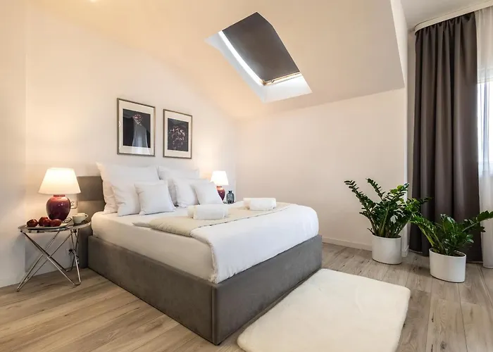 Ξενοδοχείο Sofia By The Railway Station 3*