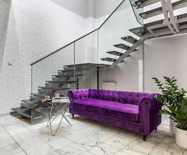 Sofia By The Railway Station מלון