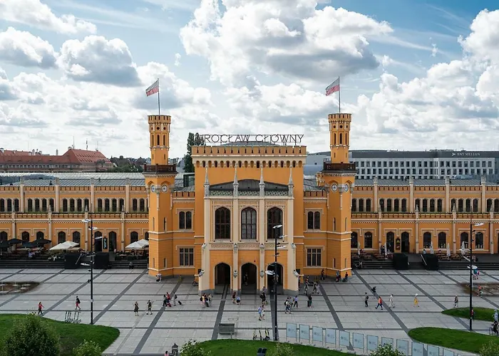 فندق Sofia By The Railway Station
